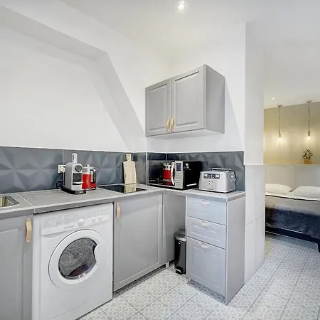 Joli Avec Terrasse Centre A0b169